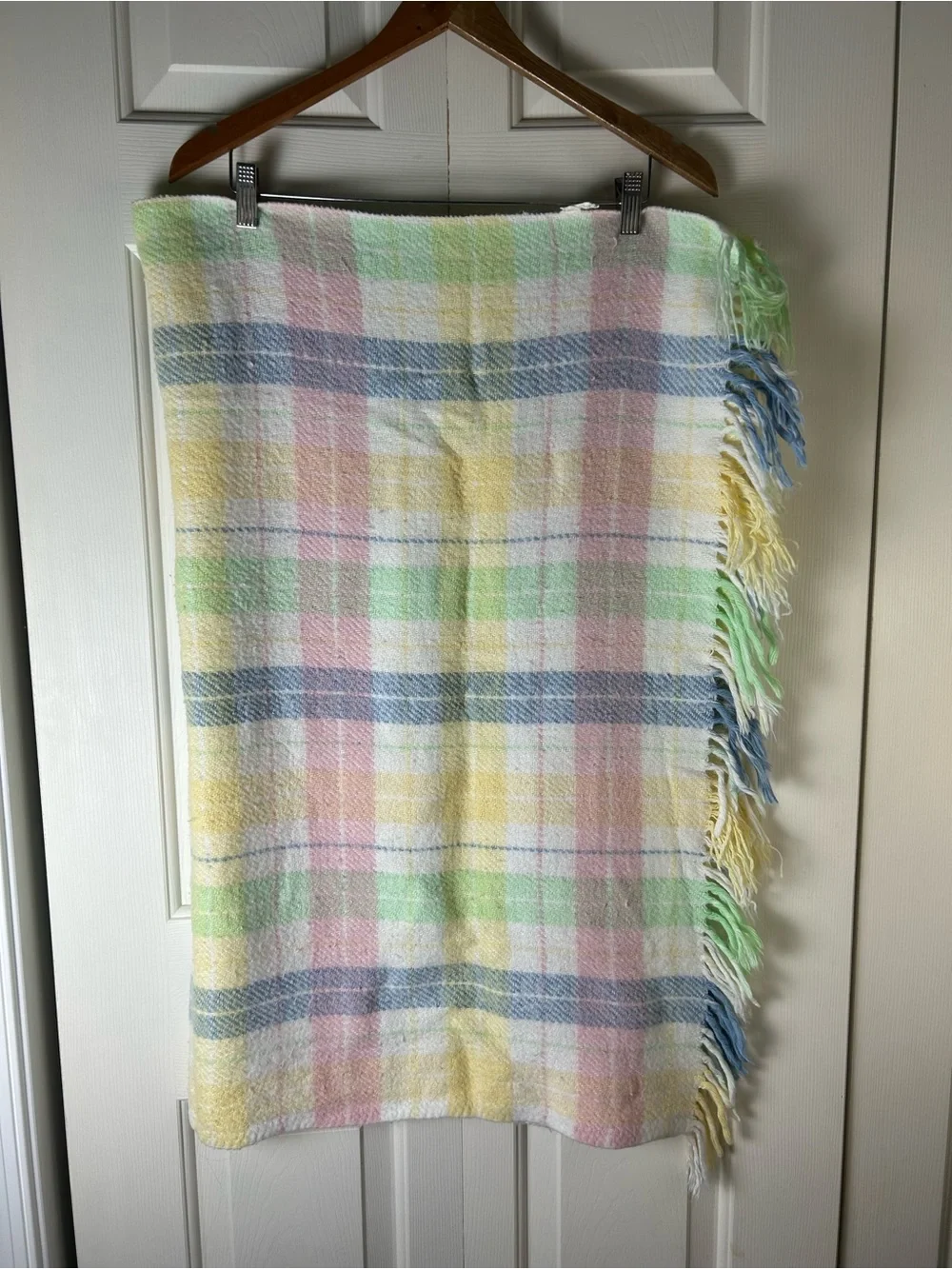 WPL 1675 Plaid Baby Blanket Fringe Edge Trim Pastel Pink Blue Yellow Acrylic USA